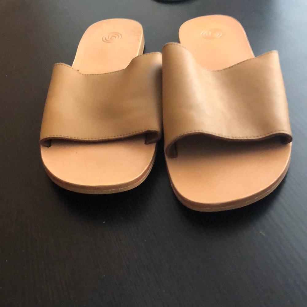 Sandal